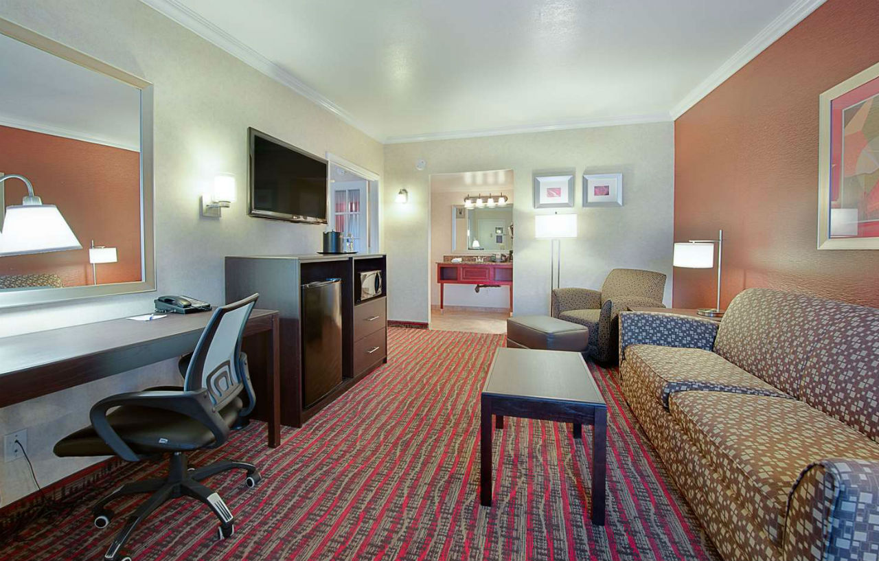 Best Western Innsuites & 3* Phoenix